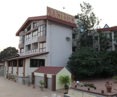 https://imgcld.yatra.com/ytimages/image/upload/t_hotel_yatra_city_desktop/v1435387759/Domestic Hotels/Hotels_Panchgani/Mount View Executive/Exterior_2.jpg